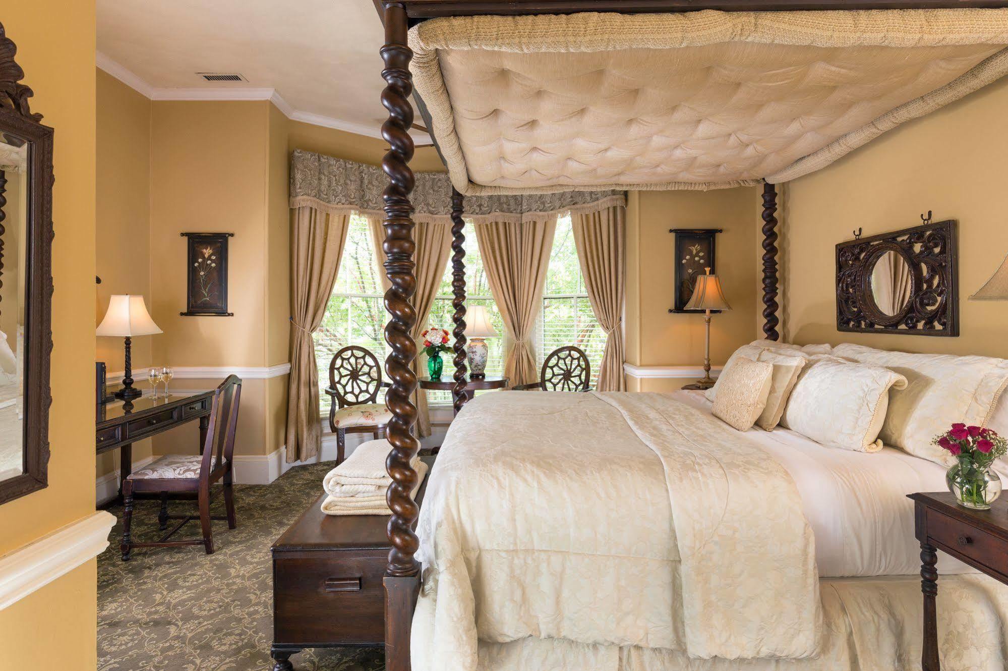 The Aerie Bed & Breakfast New Bern Ngoại thất bức ảnh